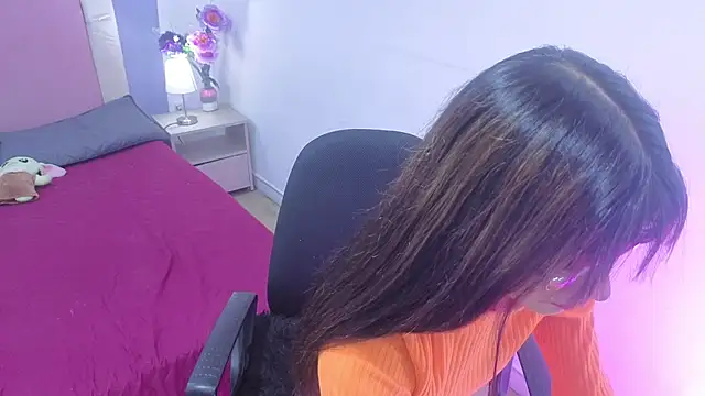 Sofy Durand online show from May 1, 2:32 pm