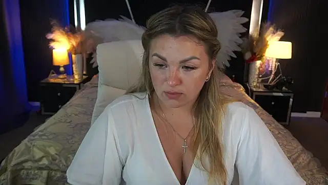 AlissyaGrayy online show from August 9, 7:08 pm