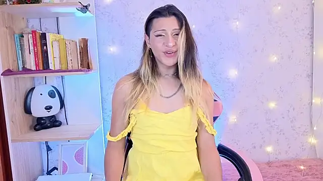 Snapshot of _Alexaavandercloude chatting on July 10, 8:44 pm Alexaavandercloude online show from July 10, 8:44 pm