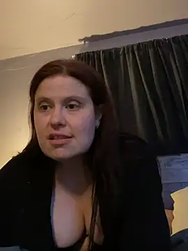 JulieetteLatte online show from April 27, 12:30 am