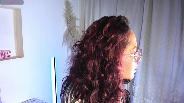 Mariia Paulaa online show from May 23, 4:29 am