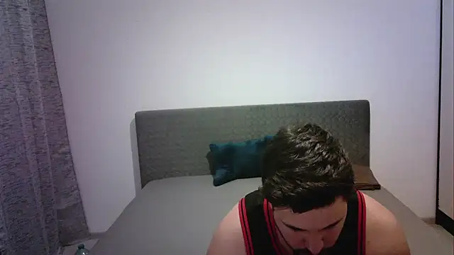 Gianiboy99 online show from April 28, 7:08 pm