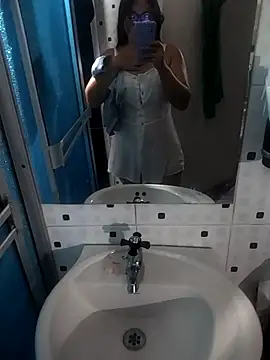 LatinSquirtBaby online show from June 6, 2:27 am
