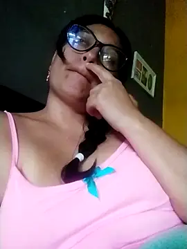 LatinSquirtBaby online show from June 10, 3:11 pm