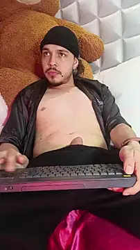 Bry   online show from April 9, 5:40 pm