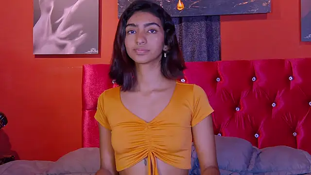 Hottie Veronica online show from April 19, 6:10 pm