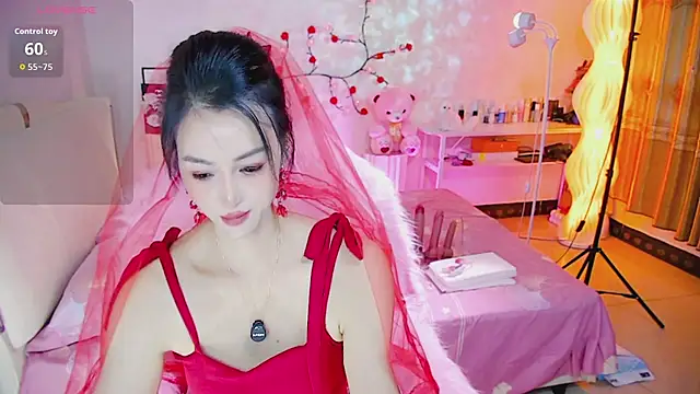 Evelyn-007 online show from August 4, 3:36 pm