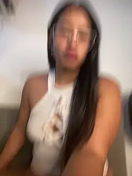 lucirganaxxx online show from March 27, 4:18 am