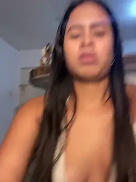 lucirganaxxx online show from April 23, 2:35 am