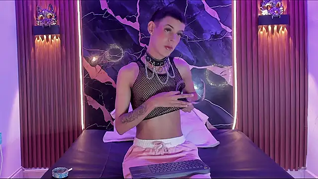 Kitty New house online show from April 1, 8:06 pm