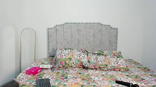 camila borbon  online show from June 11, 12:36 pm