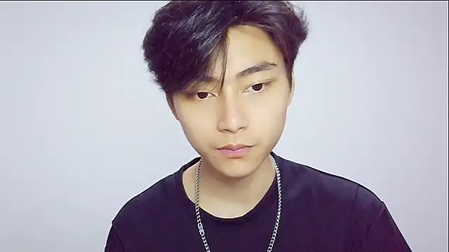 XX-XIUXIU online show from April 12, 12:21 pm