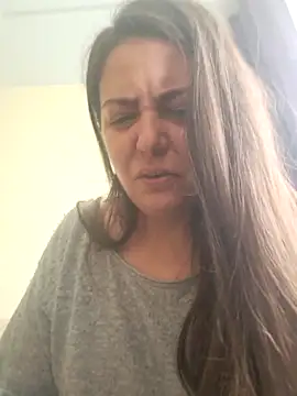 Snapshot of Arya_Malone chatting on April 23, 8:35 am Arya Malone online show from April 23, 8:35 am