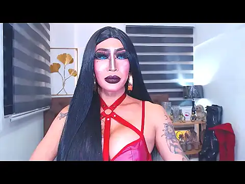 Snapshot of DominateMistressTania chatting on August 1, 12:15 pm DominateMistressTania online show from August 1, 12:15 pm