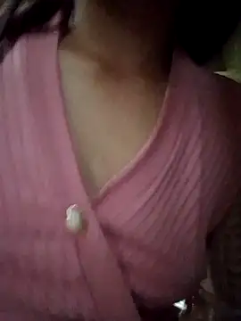 Phuongmyy online show from May 2, 11:32 pm