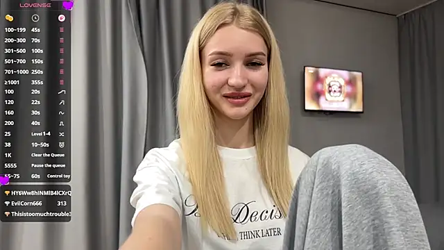 MelissaEvenns online show from June 19, 3:27 pm