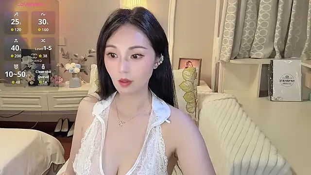 Snapshot of KCYE-CC chatting on July 23, 10:57 am KCYE-CC online show from July 23, 10:57 am