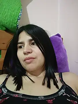 Snapshot of Cata_black chatting on May 13, 12:57 pm Cata black online show from May 13, 12:57 pm