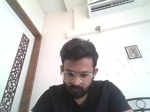 Snapshot of aryaka1303 chatting on March 25, 9:15 am aryaka1303 online show from March 25, 9:15 am