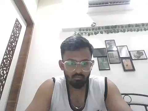 Snapshot of aryaka1303 chatting on May 11, 2:23 pm aryaka1303 online show from May 11, 2:23 pm