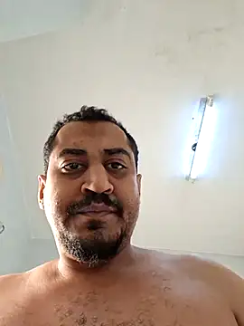 Snapshot of Layzie86 chatting on April 3, 10:13 am Layzie86 online show from April 3, 10:13 am