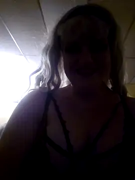 Snapshot of PiSeas chatting on March 19, 3:54 am PiSeas online show from March 19, 3:54 am