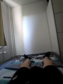 Snapshot of OssiBigCum chatting on April 26, 7:28 am OssiBigCum online show from April 26, 7:28 am