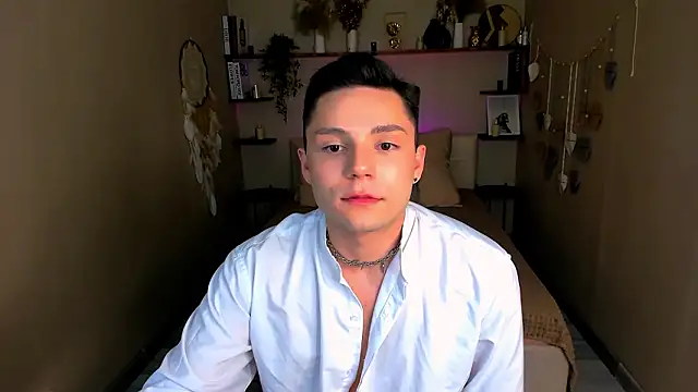 MarcusBender online show from March 18, 1:20 am