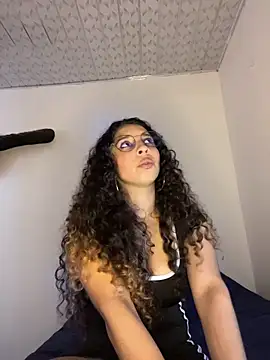 katniss everdeen  online show from March 24, 2:33 pm