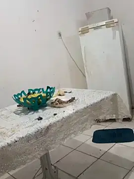 Snapshot of ___-larissa chatting on March 18, 4:15 am -larissa online show from March 18, 4:15 am