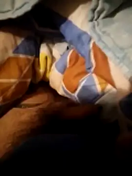 Snapshot of Skizzofrenik90 chatting on March 21, 10:24 pm Skizzofrenik90 online show from March 21, 10:24 pm