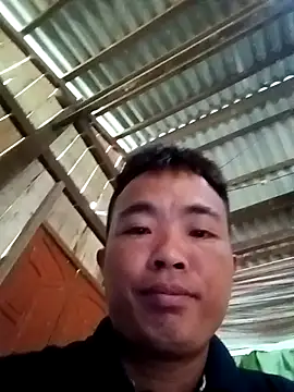 Snapshot of boy-pho- chatting on April 24, 6:05 am boy-pho- online show from April 24, 6:05 am