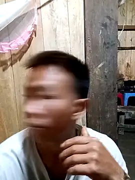 Snapshot of boy-pho- chatting on April 30, 9:15 am boy-pho- online show from April 30, 9:15 am