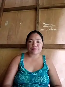 Snapshot of xxloriexx_me chatting on June 2, 12:34 am xxloriexx me online show from June 2, 12:34 am