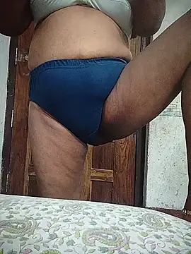 hottsexyy online show from July 18, 3:11 am