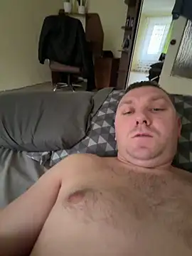 Snapshot of Tem_1996 chatting on March 25, 9:04 am Tem 1996 online show from March 25, 9:04 am