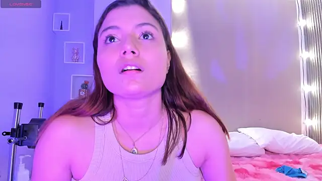 Littletammy4u online show from May 12, 11:18 am