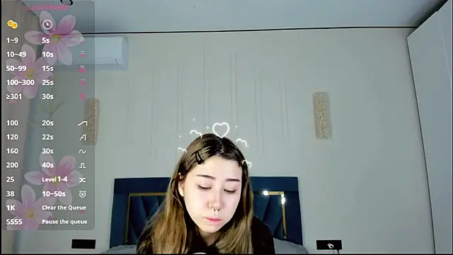 gigi meii online show from April 22, 1:01 pm
