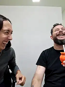 AlejoXMP2026 online show from April 15, 3:30 pm