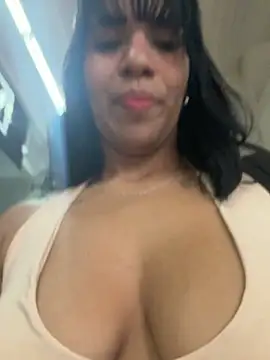 MonserratJons01 online show from May 3, 3:29 pm