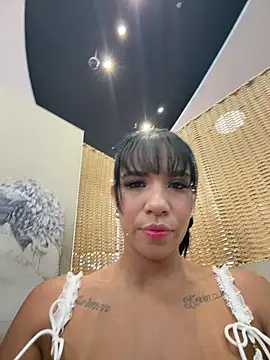 Snapshot of MonserratJons01 chatting on June 8, 3:12 pm MonserratJons01 online show from June 8, 3:12 pm