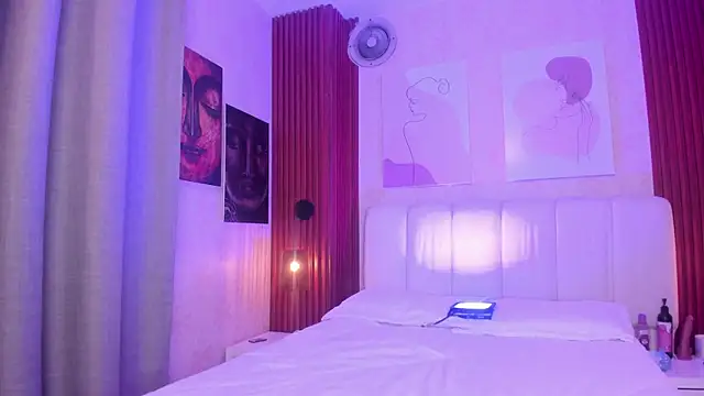 Maiasweet  online show from May 2, 2:16 am