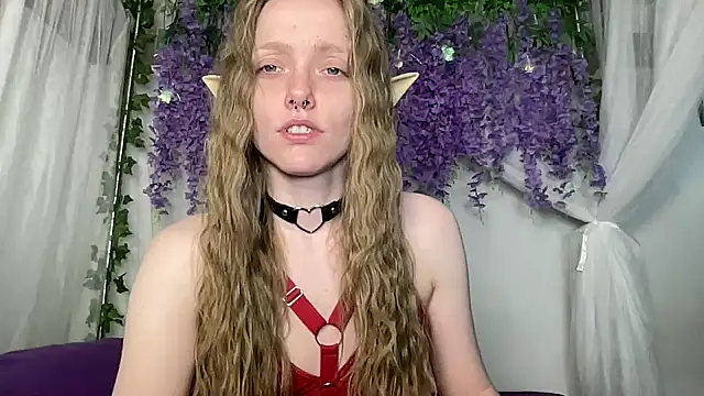 ElfGirlAna online show from June 25, 2:43 pm