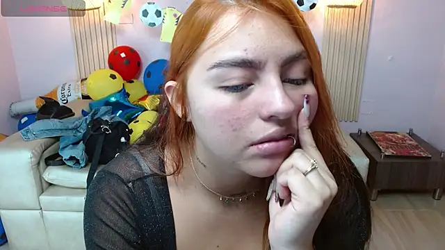Snapshot of Miley_Clarck chatting on July 14, 7:41 pm Miley Clarck online show from July 14, 7:41 pm