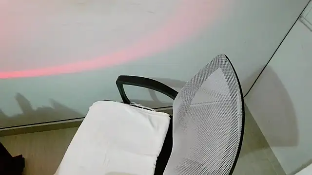 srghost333 online show from May 20, 4:07 am