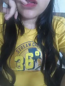 neelam rawat online show from July 4, 6:14 pm