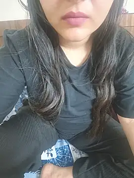 neelam rawat online show from July 6, 6:21 pm