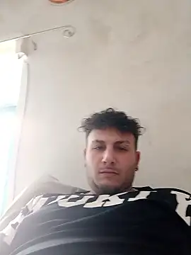 Snapshot of Baby122440 chatting on March 19, 8:40 am Baby122440 online show from March 19, 8:40 am