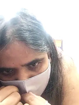 MoonlightMira online show from June 10, 5:56 pm