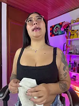 ami santos online show from May 8, 12:32 pm